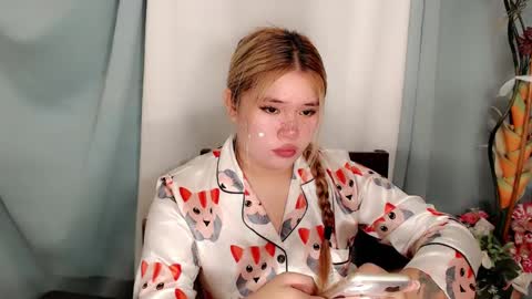 Snapshot of filipina_slutty69xxx chatting on 12.28.24 Angela DONT FORGET TO FOLLOW AND GIVE ME APPRECIATION online show from 12.28.24