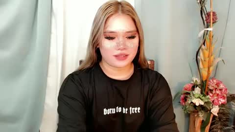 Snapshot of filipina_slutty69xxx chatting on 01.27.25 Angela DONT FORGET TO FOLLOW AND GIVE ME APPRECIATION online show from 01.27.25