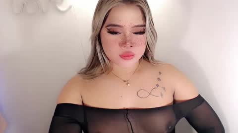 Snapshot of filipina_slutty69xxx chatting on 11.06.25 Angela DONT FORGET TO FOLLOW AND GIVE ME APPRECIATION online show from 11.06.25