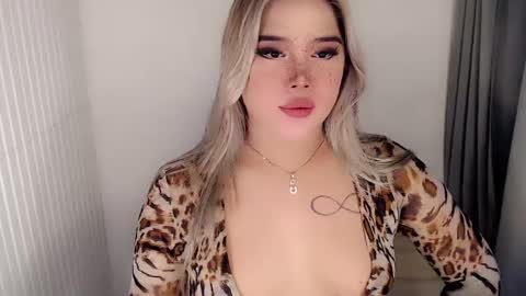 Snapshot of filipina_slutty69xxx chatting on 11.09.25 Angela DONT FORGET TO FOLLOW AND GIVE ME APPRECIATION online show from 11.09.25