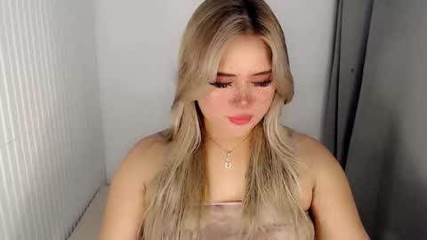 Snapshot of filipina_slutty69xxx chatting on 11.10.25 Angela DONT FORGET TO FOLLOW AND GIVE ME APPRECIATION online show from 11.10.25