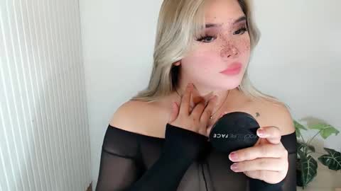 Snapshot of filipina_slutty69xxx chatting on 11.29.25 Angela DONT FORGET TO FOLLOW AND GIVE ME APPRECIATION online show from 11.29.25