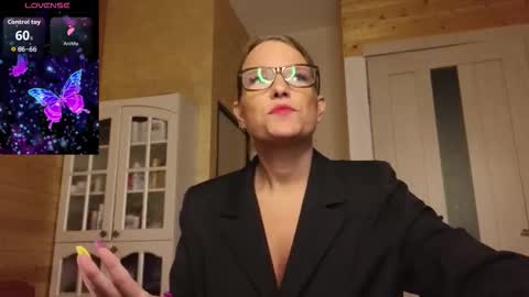 Lady online show from 09.15.25