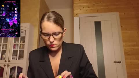 Lady online show from 10.10.25