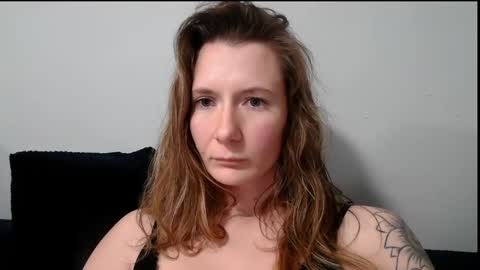 Snapshot of findomgoddessnatalia chatting on 11.30.25 Goddess Natalia Findom online show from 11.30.25