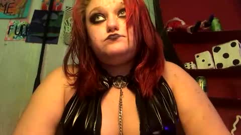 Snapshot of findommefoxi chatting on 12.27.24 findommefoxi online show from 12.27.24