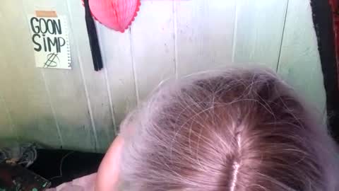 Snapshot of findommefoxi chatting on 01.31.25 findommefoxi online show from 01.31.25