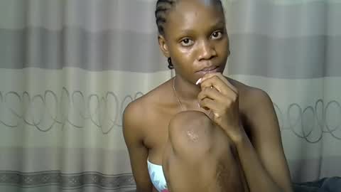 fine_queen12 online show from 12.30.24