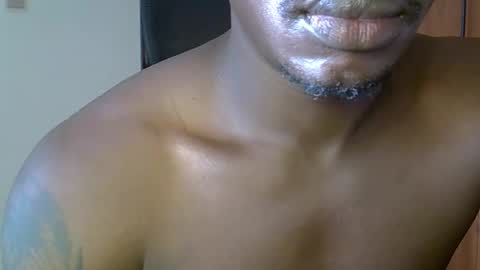 Snapshot of fineebony chatting on 04.04.26 HOT AND SWEET online show from 04.04.26