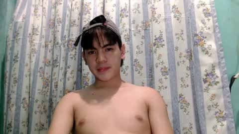 Snapshot of fineshyt_ chatting on 07.30.26 Ero online show from 07.30.26