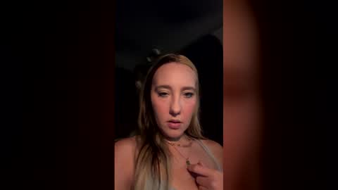 Snapshot of fineshytdaisy chatting on 12.05.25 fineshytdaisy online show from 12.05.25