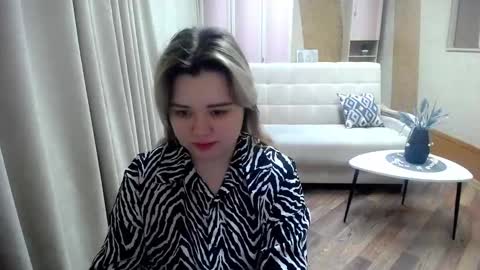 Snapshot of finna_39 chatting on 02.25.25 finna_39 online show from 02.25.25