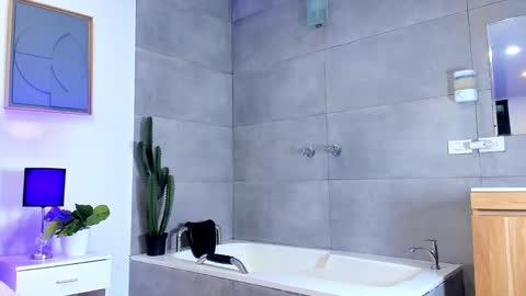 finnky1 online show from 01.25.25