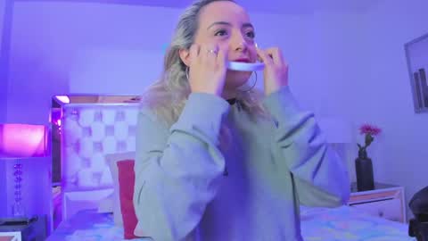 finnky1 online show from 02.11.25