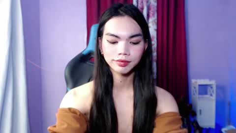 Snapshot of fionie_xxx chatting on 01.07.25 FIONA online show from 01.07.25