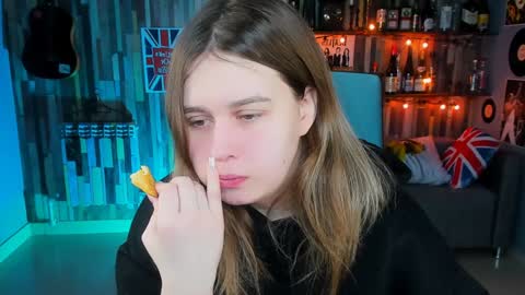 fiora online show from 01.18.25