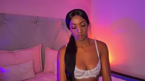 Fiorela Lenin  online show from 01.20.25