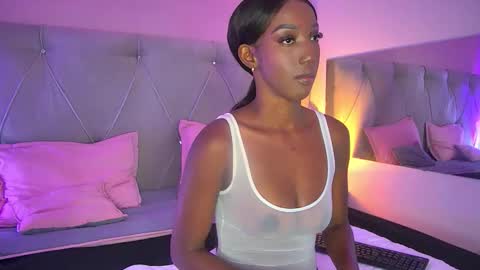 Snapshot of fiorelalenin chatting on 01.17.26 Fiorela Lenin online show from 01.17.26