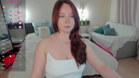 Snapshot of fire_emily chatting on 06.11.26 fire_emily online show from 06.11.26