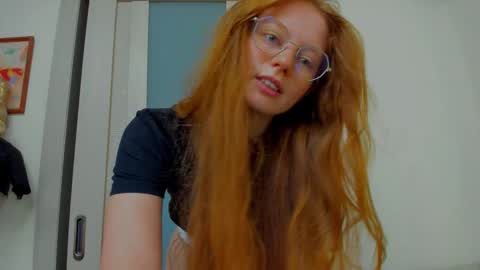 fire_luna online show from 09.09.25