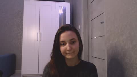 fireflies_fly_ online show from 01.05.25