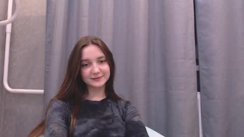 fireflies_fly_ online show from 01.22.25