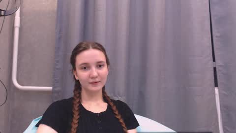 fireflies_fly_ online show from 01.27.25