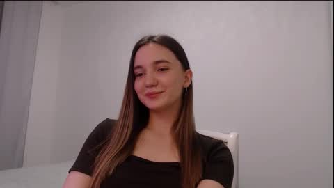 fireflies_fly_ online show from 03.05.26