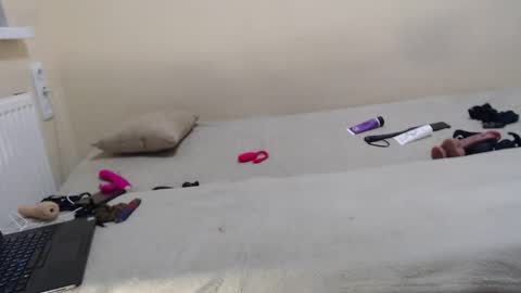 Snapshot of fit_kitty18 chatting on 02.14.25 fit kitty18 online show from 02.14.25