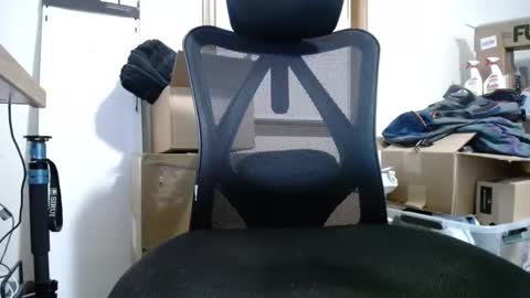  Links in Bio below online show from 03.02.25