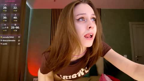 im Linda please give me thumbs up online show from 03.11.26