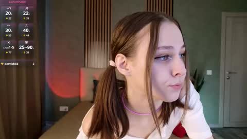 im Linda please give me thumbs up online show from 03.20.26