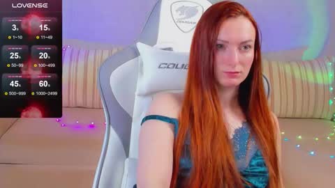 Snapshot of flamystar chatting on 09.26.25 Yana online show from 09.26.25