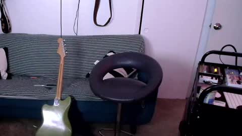 Flannel Dong online show from 03.06.26