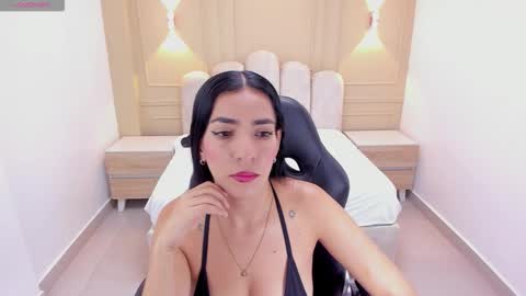   FLEUR   online show from 03.12.26