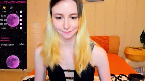 FlexiMona online show from 02.14.25