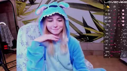 FlexiMona online show from 10.19.25