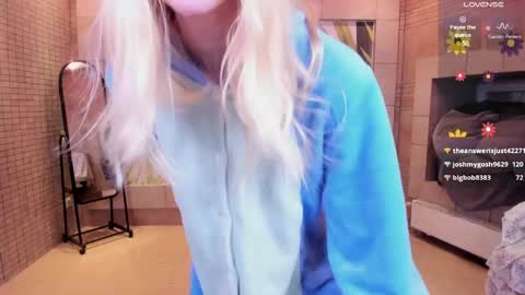 FlexiMona online show from 04.18.26