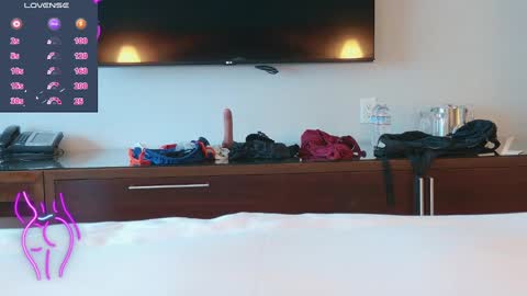 Snapshot of flexybae1997 chatting on 10.07.25 FlexyBoy997 online show from 10.07.25