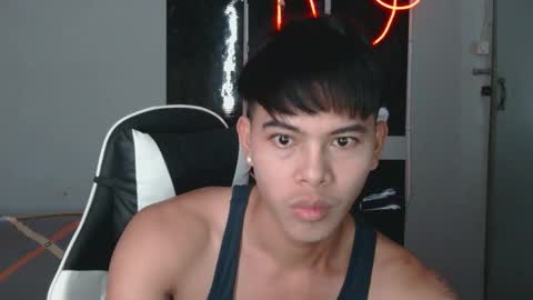 Snapshot of flirtfactorx chatting on 11.29.25 flirtfactorx online show from 11.29.25