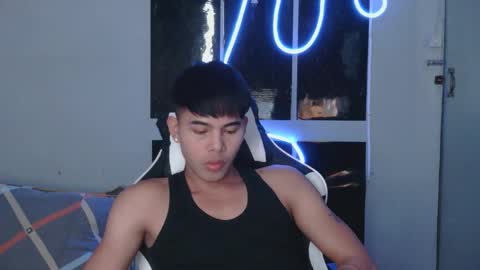 Snapshot of flirtfactorx chatting on 12.01.25 flirtfactorx online show from 12.01.25