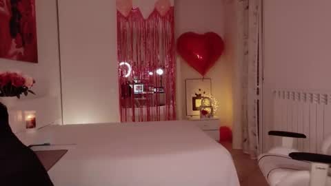 Lana Dina online show from 02.11.26