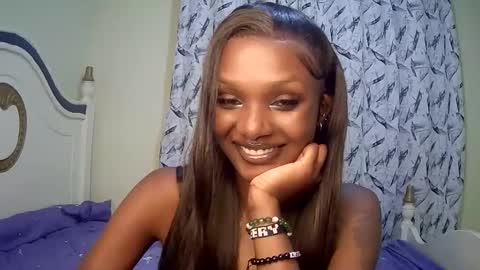 Snapshot of flirtyy_sheery chatting on 02.22.25 sheery online show from 02.22.25