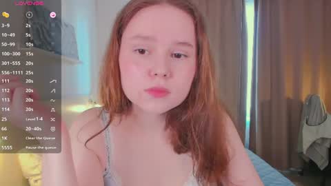 Snapshot of flora_fiore chatting on 07.11.26 Hayley I WILL COME BACK ON MAY 27TH 6pm UTC online show from 07.11.26