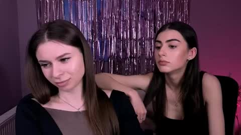 Snapshot of flora_ri chatting on 02.25.26 just ask me online show from 02.25.26