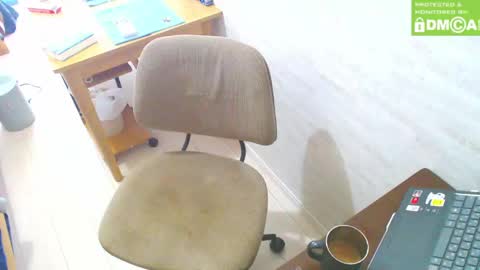 flowerbox online show from 02.15.25