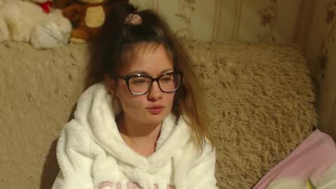 say meow and send tip  online show from 12.15.24