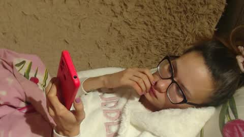 say meow and send tip  online show from 12.16.24