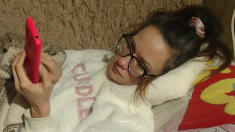 say meow and send tip  online show from 01.16.25