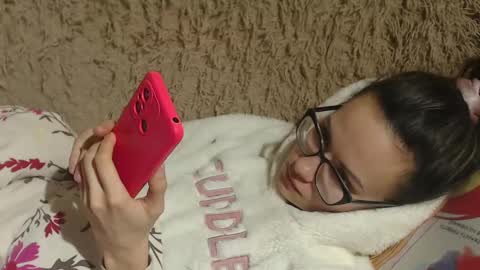 say meow and send tip  online show from 02.14.25